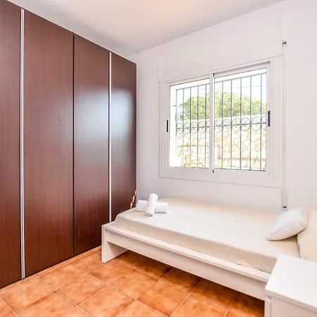 Homeholidaysrentals Evasion