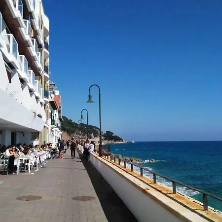 Homeholidaysrentals Evasion